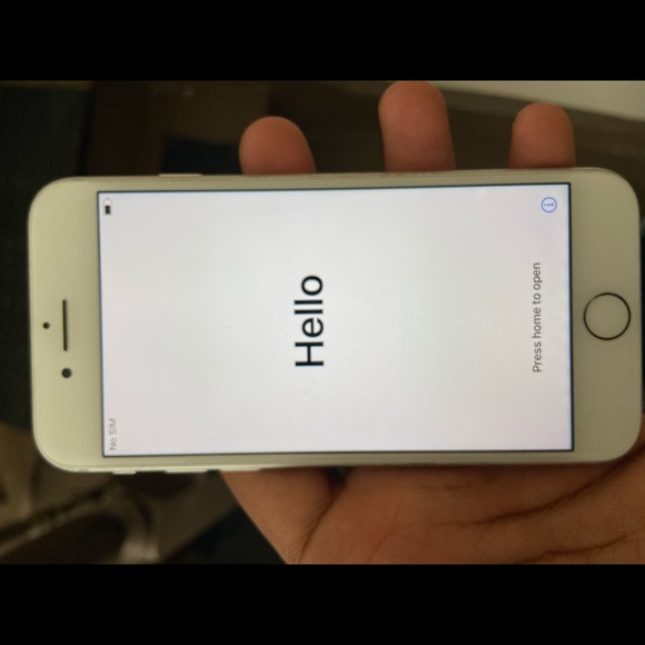 iPhone 8 - Picture 6 of 7